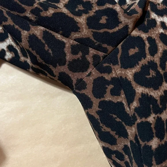 Veronica Beard | Lago Trouser Pants Tailored Pintuck Leopard Print Size 10 - Picture 6 of 12